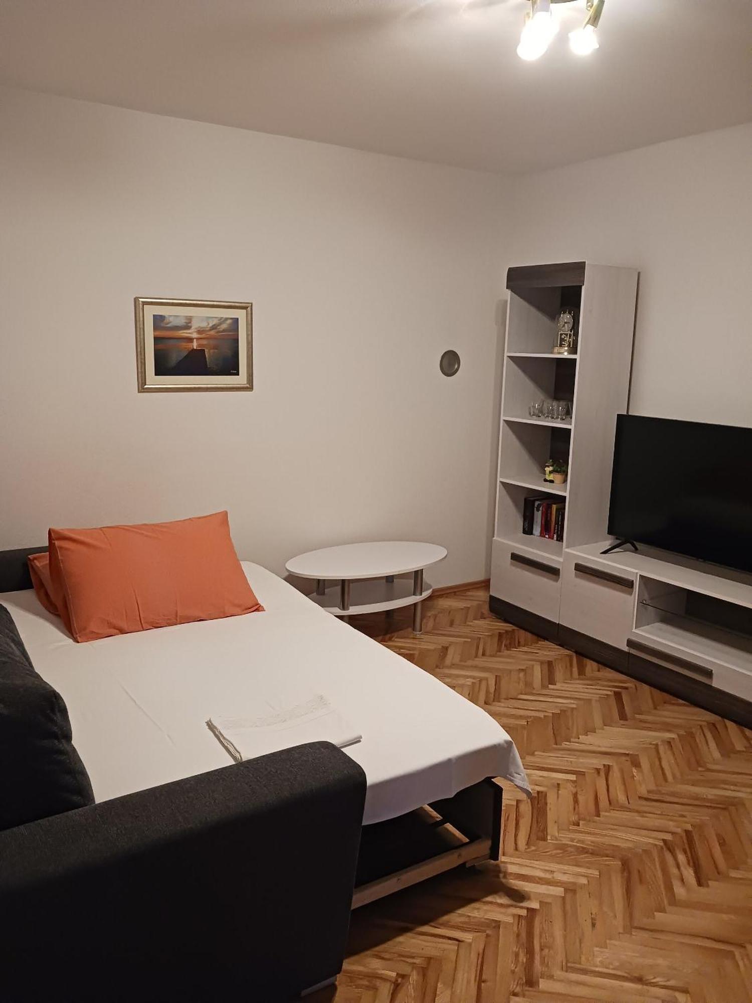 Apartments Marino - Near Family Friendly Beach Supetar Exterior foto